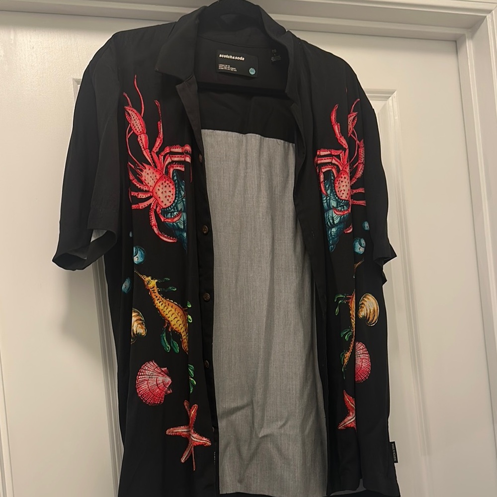 Men's Black Embroidered Short Sleeve Shirt